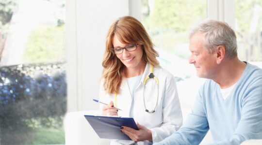 Doctor-examining-patient